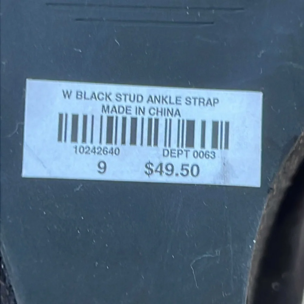 Torrid Women's Black Faux Suede Gold Stud Ankle Strap Peep Toe Wedge Heel Size 9